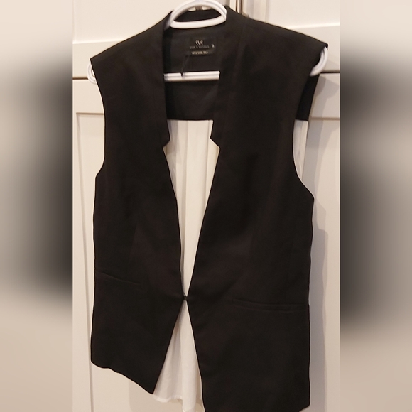 CUE waistcoat style top or vest - Picture 2 of 11